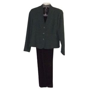 Petite Pantsuit - Black Pants w/ Green Blazer